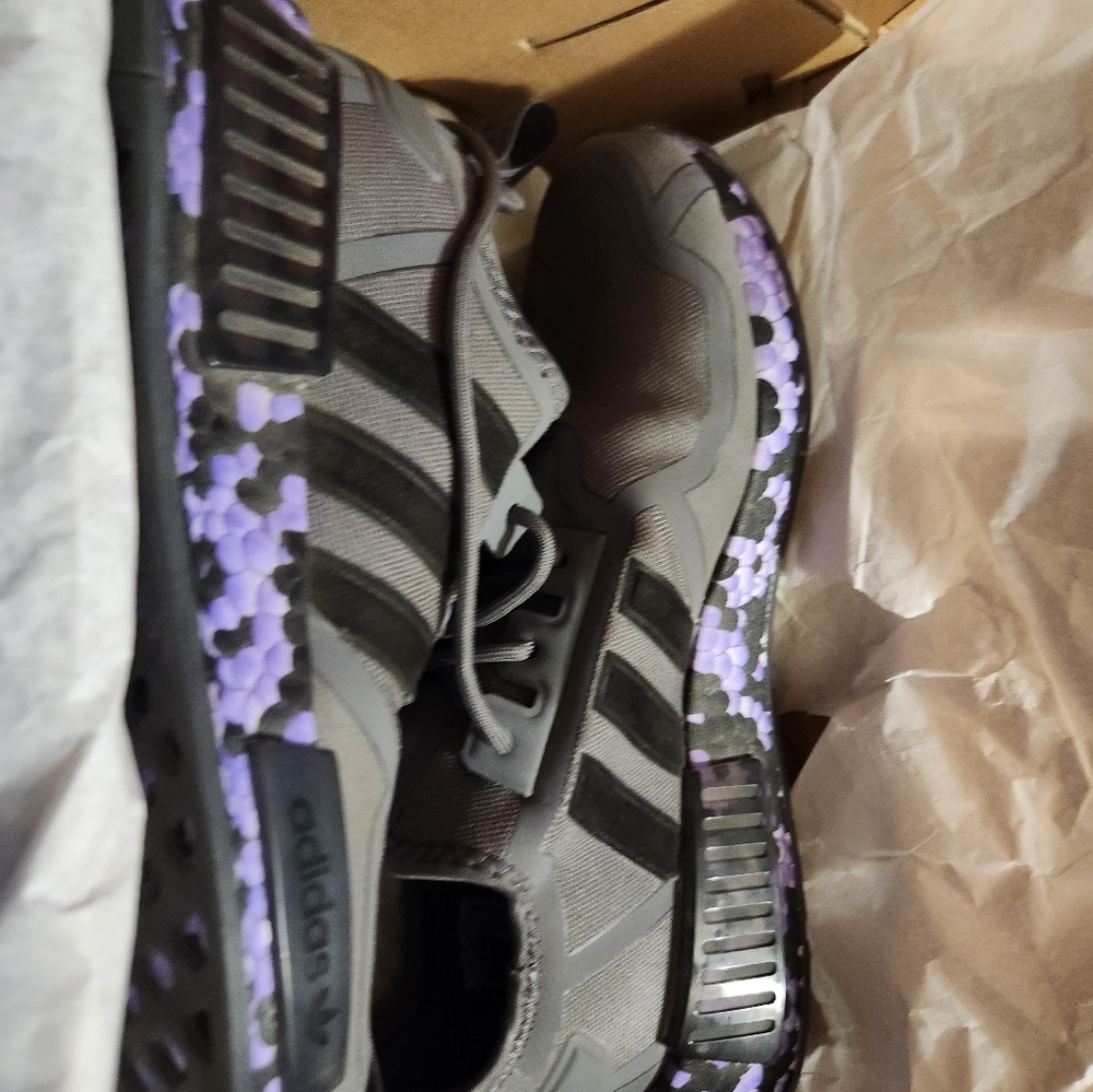 Adidas shoes like new